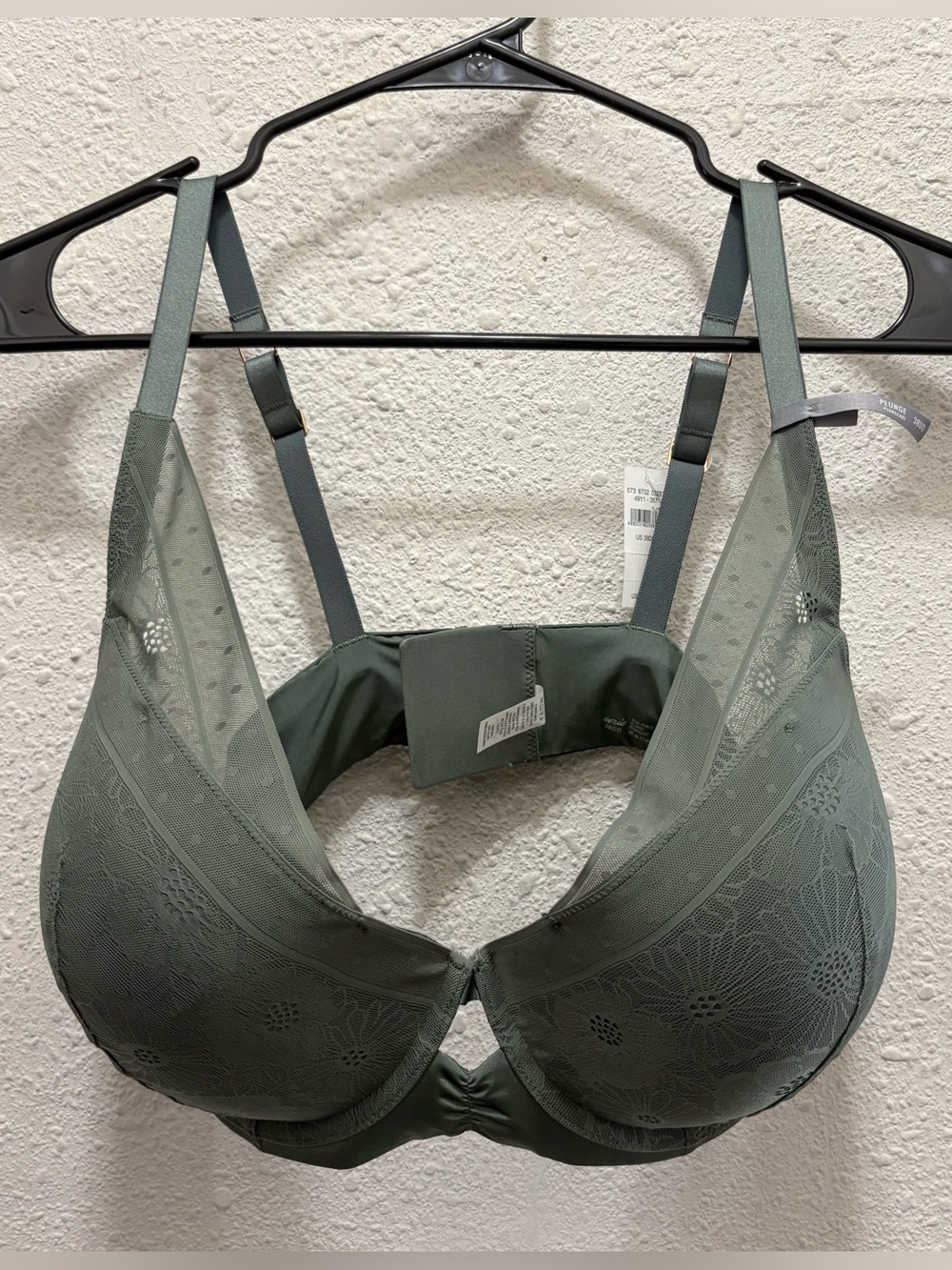 Aerie Real Power Plunge Bra in Green 38DD